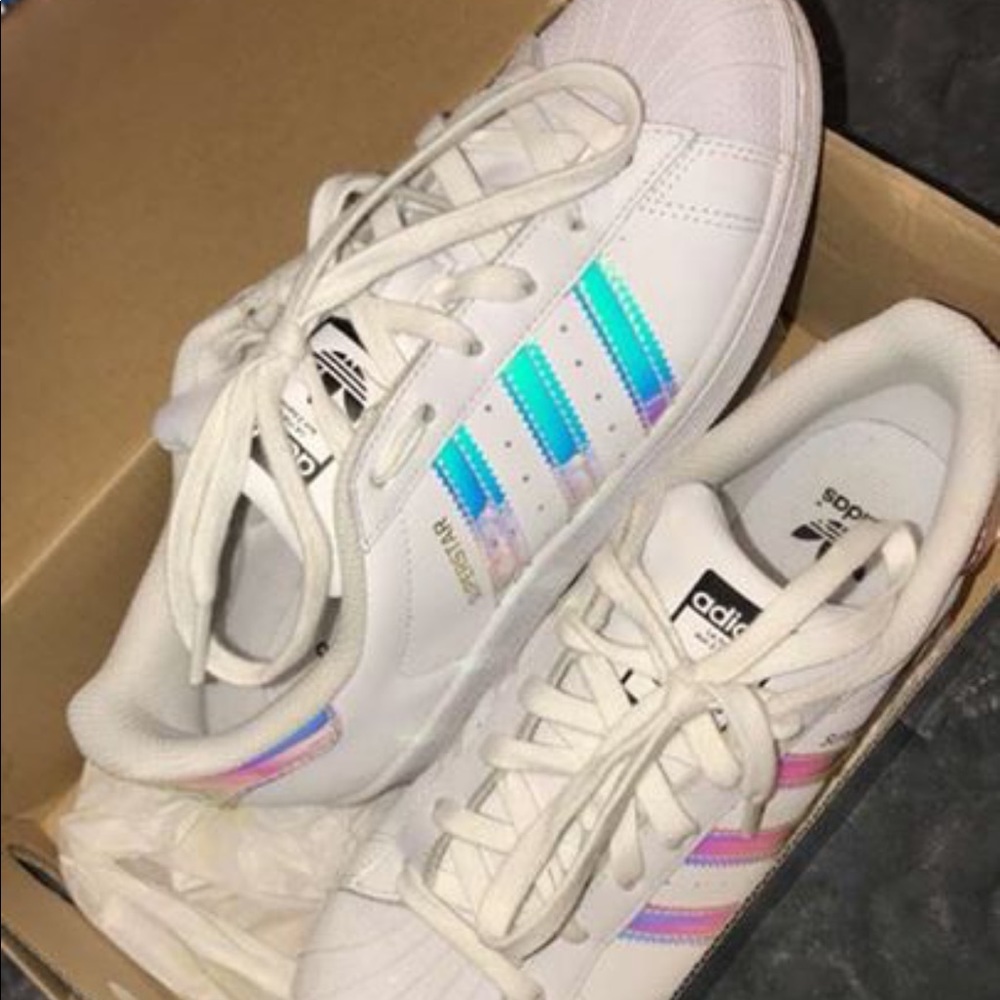 Adidas superstars